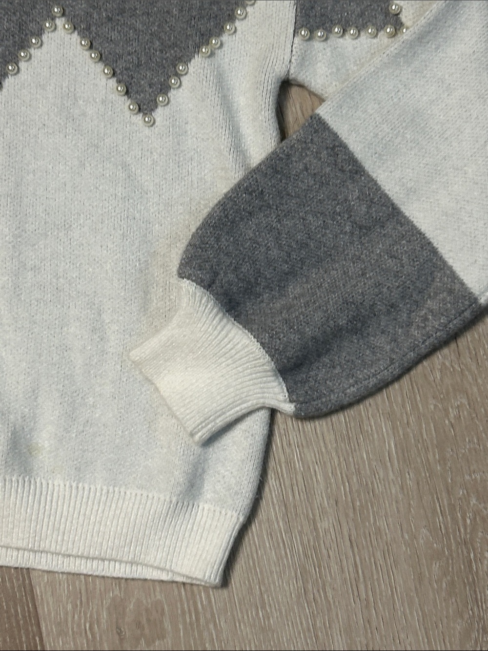 Cezele Pearl Beaded Embellishment Oversized Color Block Sweater sz Small - Picture 5 of 7
